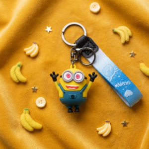 Playful Minion Character Keychain – Cheerful 3D Despicable Me Figure💙